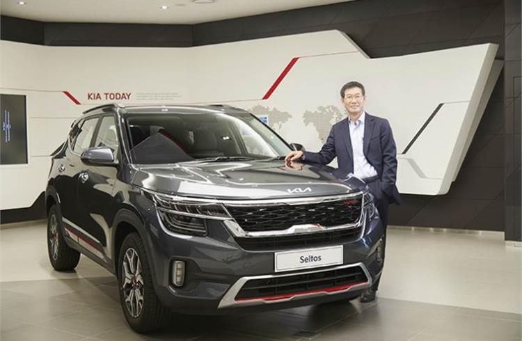 Kia India MD Kookhyun Shim: “To significantly reduce the delivery times on our products, we will be working round the clock at our plant very soon.”