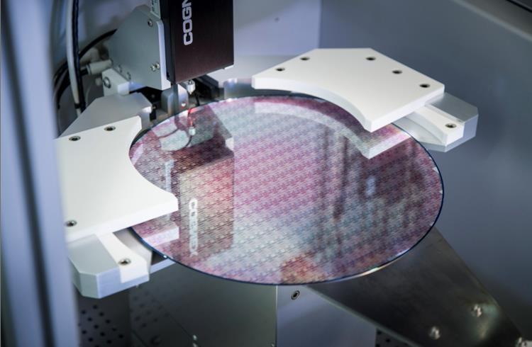 300 mm semiconductor production