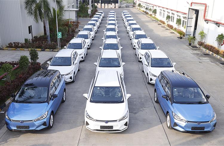 BYD India delivers 450 all-electric e6 MPVs since November 2021