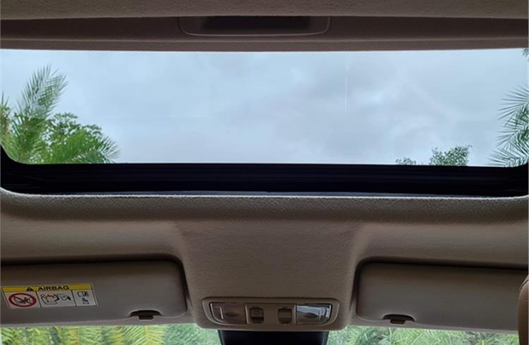 Elevate only gets a single-pane sunroof which is a step-down from the panoramic sunroof setup available in chief competitor products.