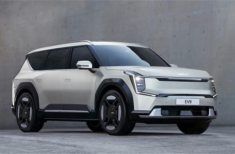 EV9 heralds the beginning of a bold new design era for Kia as it progresses with its ambitious ‘Plan S’ strategy to launch another 13 bespoke EVs by 2027.