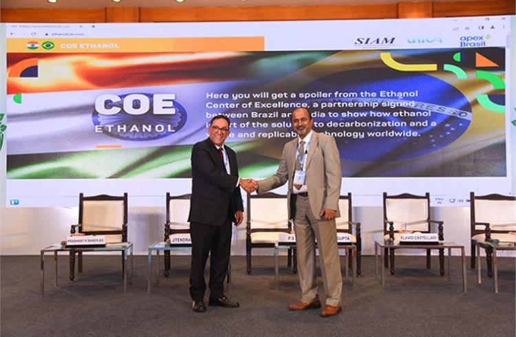 L-R: Eduardo Leo, Executive Director, Brazilian Sugarcane Industry Association (UNICA) and Prashant K Banerjee, Executive Director, SIAM.