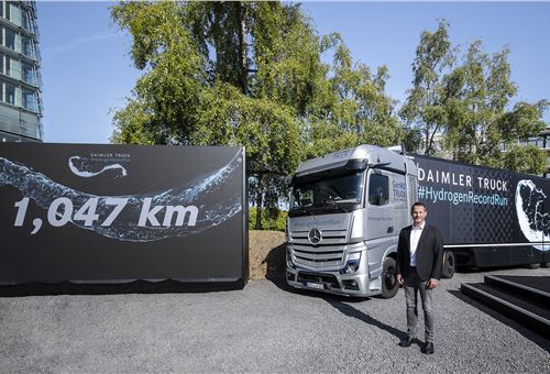 Mercedes-Benz GenH2 Truck cracks 1,000km mark with one fill of liquid hydrogen