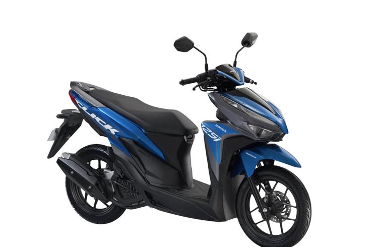 The Click 125i, which is powered by a 125cc liquid-cooled, PGM-FI engine, delivers 53kpl and is priced at Php 74,900 (Rs 100,382).