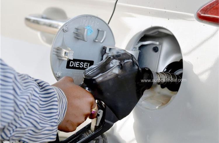 Diesel crosses Rs 100-a-litre mark in Mumbai
