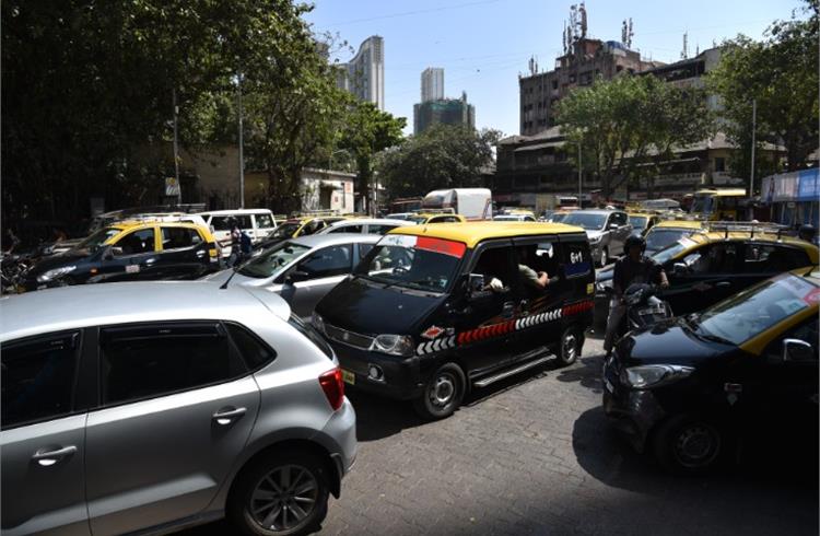 Taxi union requests Mumbai police to postpone rear seat belt rule till year-end 