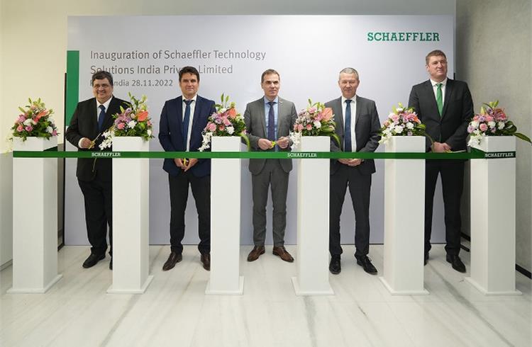 Ribbon-cutting ceremony during the inauguration of Schaeffler Technology Solutions India. (From left) Yogesh Patwardhan, Manfred Homm, Uwe Wagner, Lars Nötzig and Dr. Volker Maier.