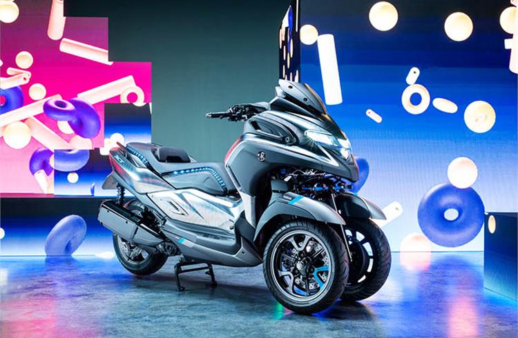 Yamaha's 3CT leaning multi-wheel commuter prototype at EICMA 2018