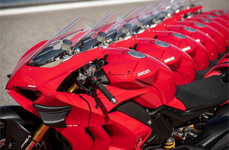 The Panigale was the best-selling super sports bike in the world for the second consecutive year, with a market share of 25 percent.