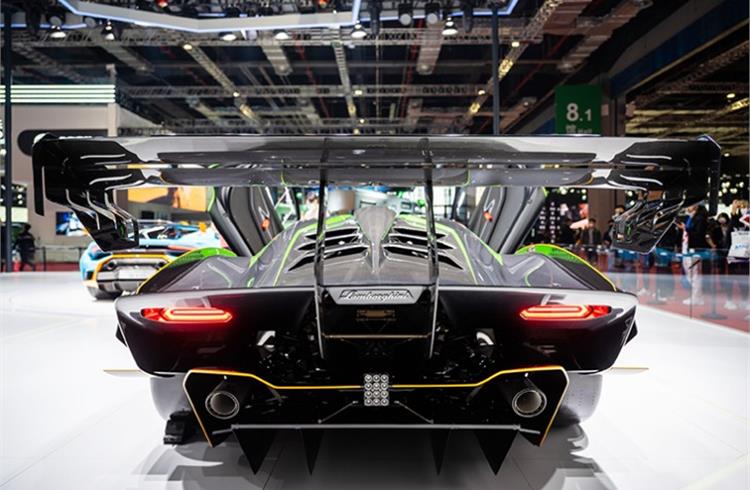 The Huracan STO, a street-homologated super sports car, has had its first appearance in China