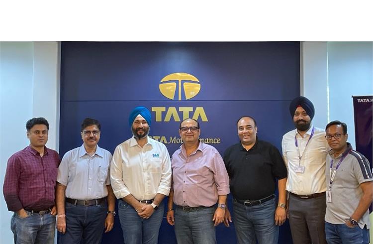 Tata Motors Finance extends Rs 25 crore structured credit facility for BluSmart Mobility’s EV fleet expansion 