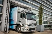 E-mobility experts from Mercedes-Benz Trucks who will be on the road with the eActros will discuss market-specific issues relating to e-mobility directly with fleet operators.