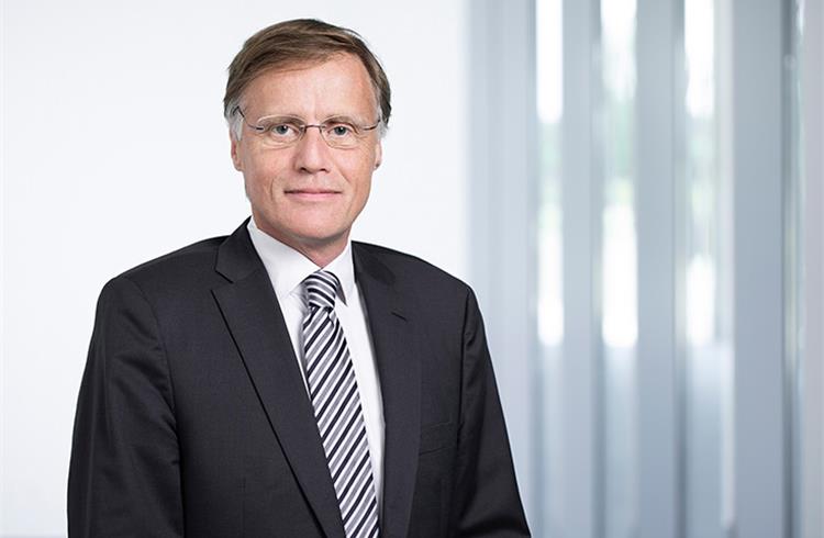 Hanebeck, an outstanding expert in semiconductors, has been a member of the Management Board and COO at Infineon since 2016.