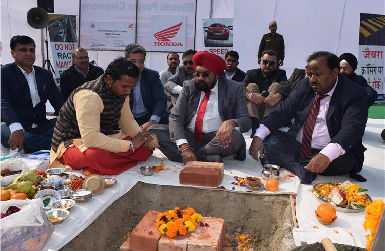 Harbhajan Singh, director, general and corporate affairs, HMSI with Dhanpat Singh, additional chief secretary, Transport, Haryana at the ground breaking ceremony of ITDR in Karnal.