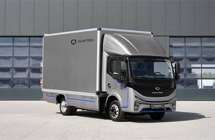 All-electric light transporter Qargo 4 EV, which has a range of up to 350 km and a payload of