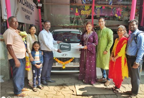 October car retail to hit new peak of 3.85 lakh units, festive fervour saw sales of 8 cars per minute this month