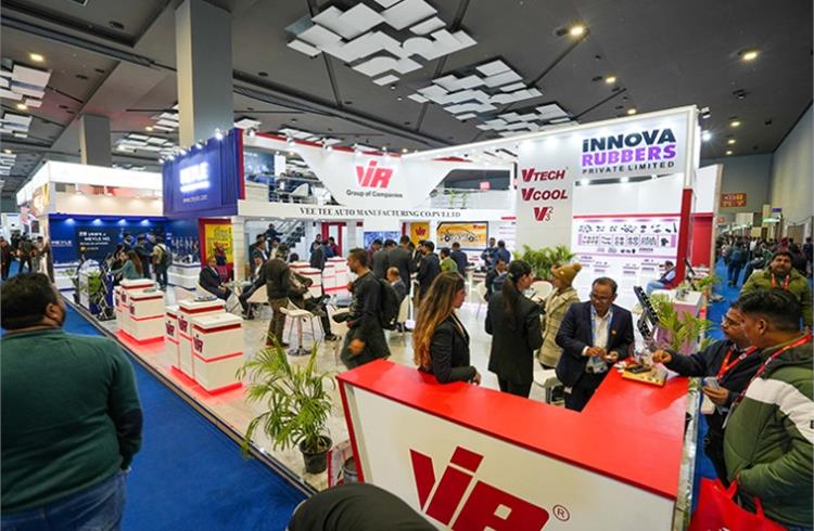 The 16th edition of the Components Show saw over 800 exhibitors from 15 countries and 6 country pavilions from France, Germany, Japan, Poland, South Korea and the UK.