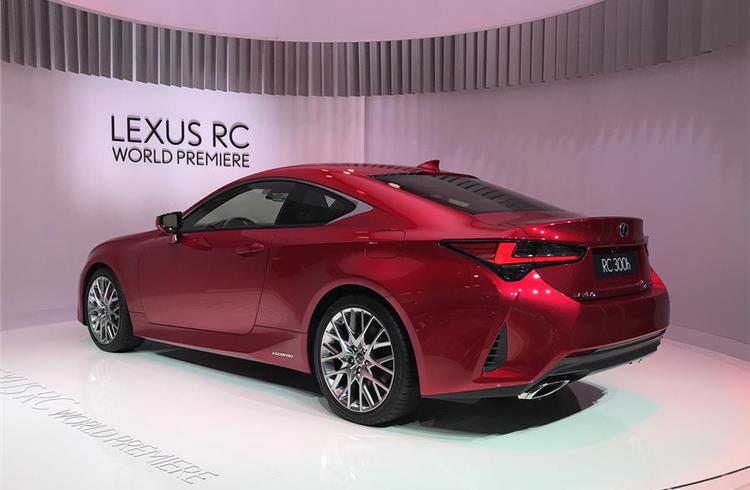 Facelifted Lexus RC unveiled at Paris motor show