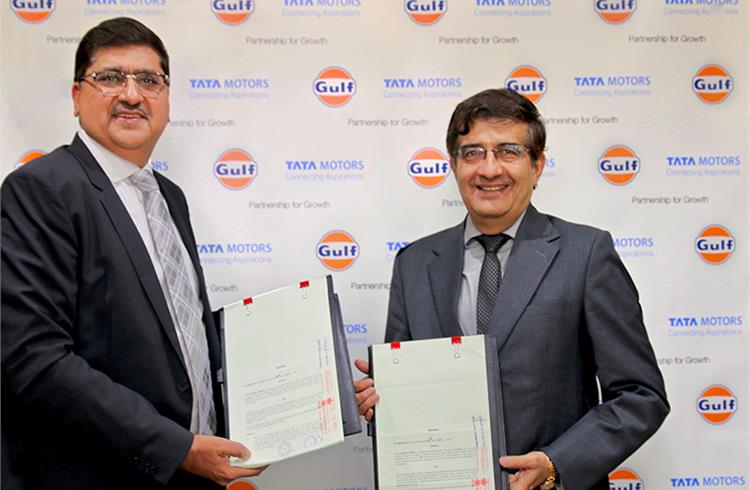L-R: Ravi Chawla, MD, Gulf Oil Lubricants India and Mayank Pareek, president – PVBU, Tata Motors