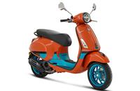 New Vespa Primavera Color Vibe is characterised by a special two-tone livery.