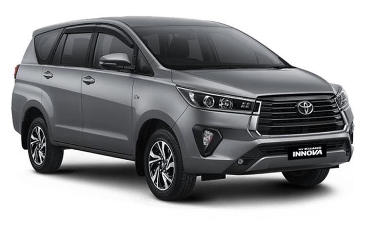 Toyota Kirloskar to continue Innova Crysta diesel, post Innova Hycross launch 