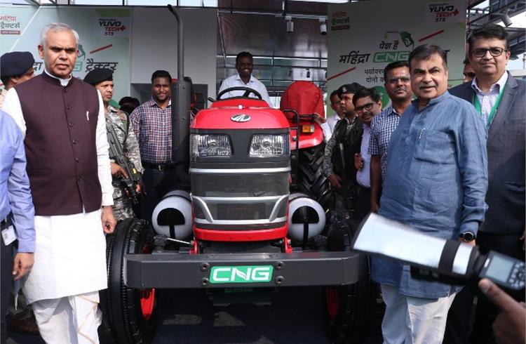 Mahindra Tractors unveils its first mono-fuel tractor at the Agrovision summit