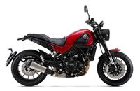 The starting price of the red BS VI Leoncino 500 is Rs 4,69,900 (Ex-showroom, India).