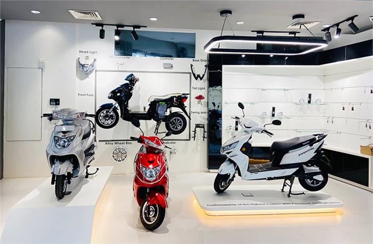 Okinawa Autotech, which has a wide range of high- and low-speed e-scooters, clocked cumulative sales of 52,236 units in April-September 2022 to maintain its No. 1 position in H1 FY2023.