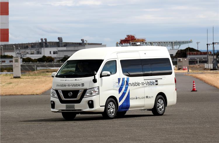Nissan and Docomo test I2V technology using 5G in moving vehicle