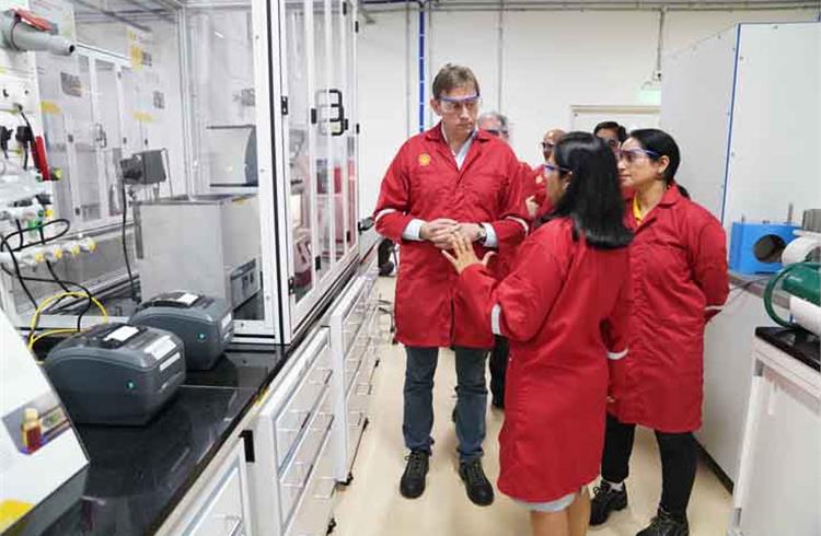 Shell opens its first lubricants lab in India