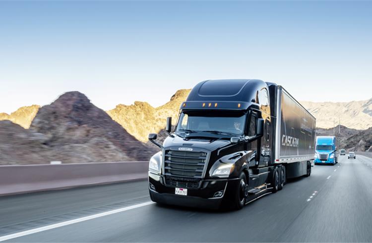 Daimler’s new Freightliner Cascadia with Level 2 automated driving premieres at CES