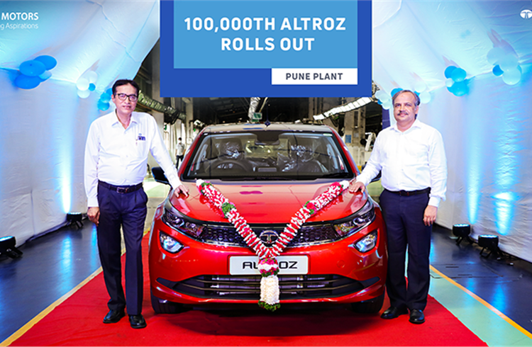 L-R: Rajesh Khatri, VP – Operations, PVBU, Tata Motors and Anand Kulkarni, VP, Product Line Head, Passenger EVs and ALFA Architecture, Tata Motors.