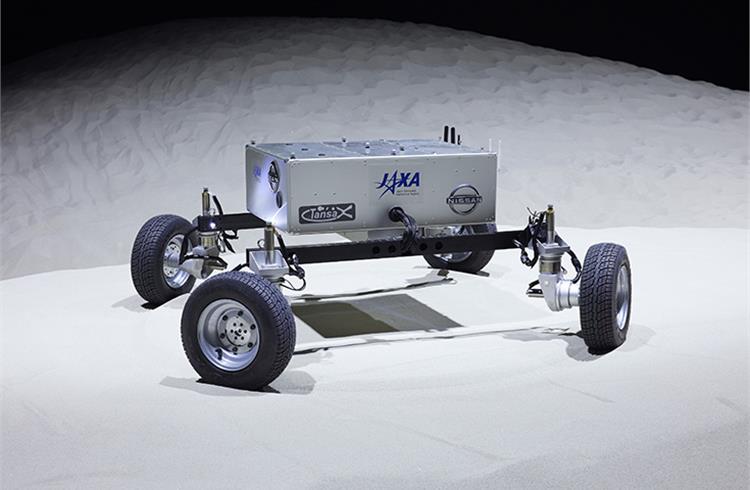 Nissan unveils AWD lunar rover prototype