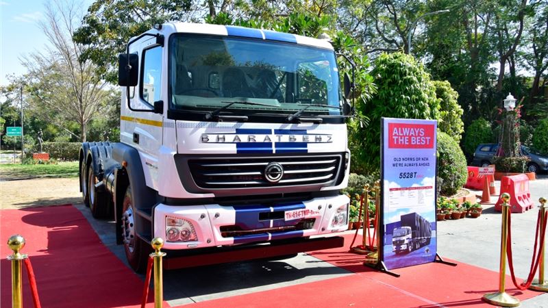 Daimler India CV begins deliveries of new axle load norm-upgraded trucks