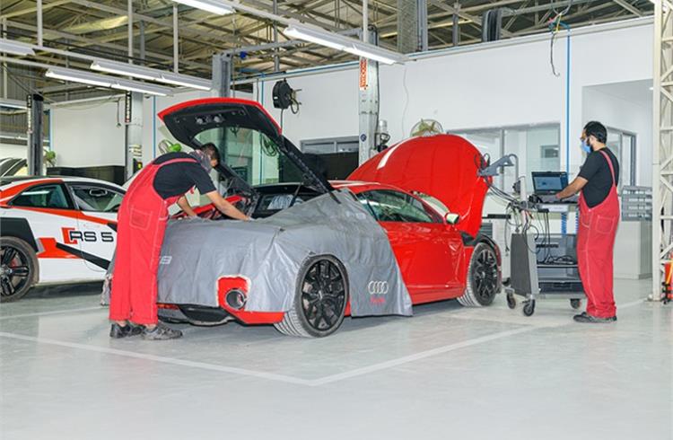 Spread across 131,000 square feet, the new facility, manned by Audi-trained technicians, can service 30 cars per day in a single shift to exacting company standards.