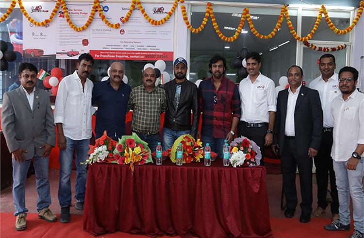 CarZ team with Chiranjeevi Sarja at the opening of the Bangalore centre