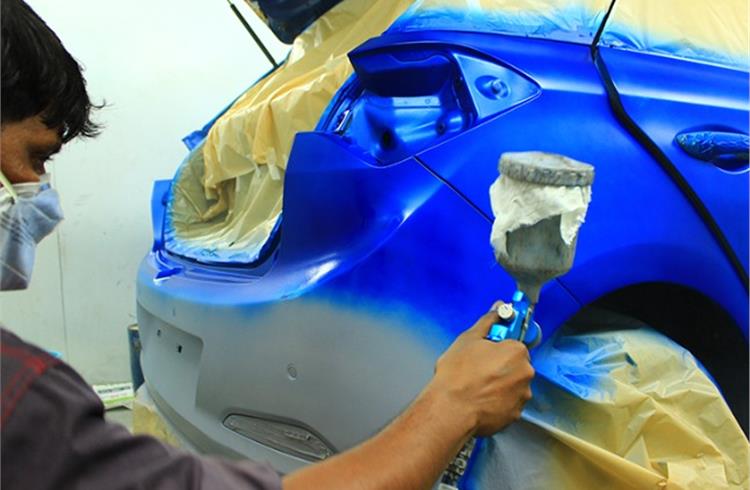 Trained bodyshop technicians work inside paint booths sourced from Wurth and Precision to deliver top-notch quality and workmanship.