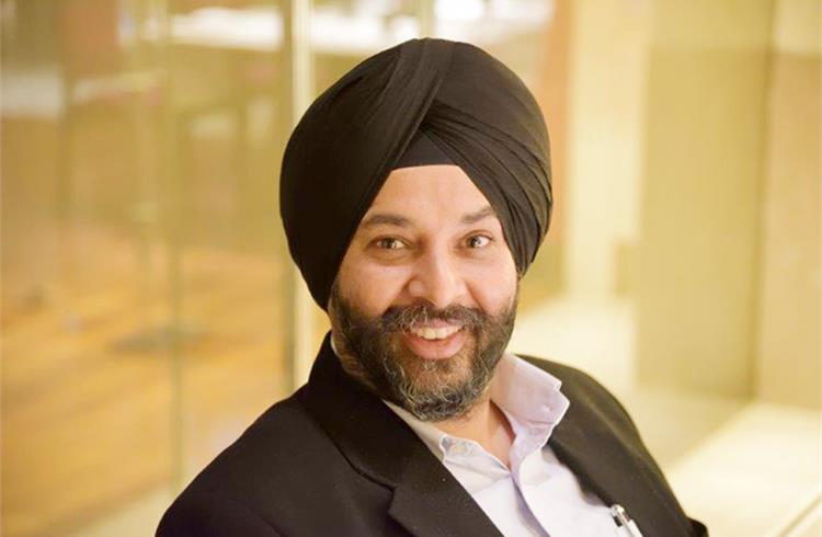 Across his 10 year tenure with Michelin, Gaganjot Singh has held various leadership roles in finance, sales, and other commercial functions across Asia, Africa and Europe.