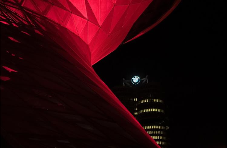 BMW opens Welt museum for all visitors, symbolic light to show sign of confidence