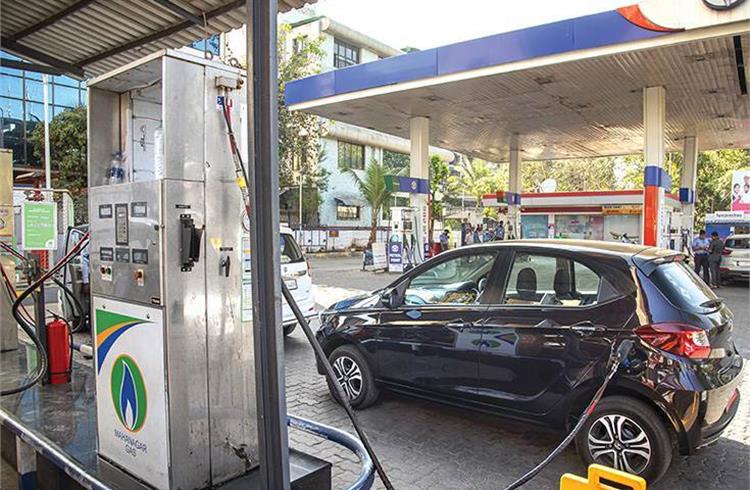 IGL reports record CNG sales in Q1