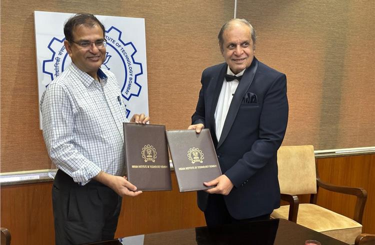 L-R: Subhasis Chaudhuri, director, IIT Bombay felicitating Dr Arun Firodia, chairman of the Kinetic Group.