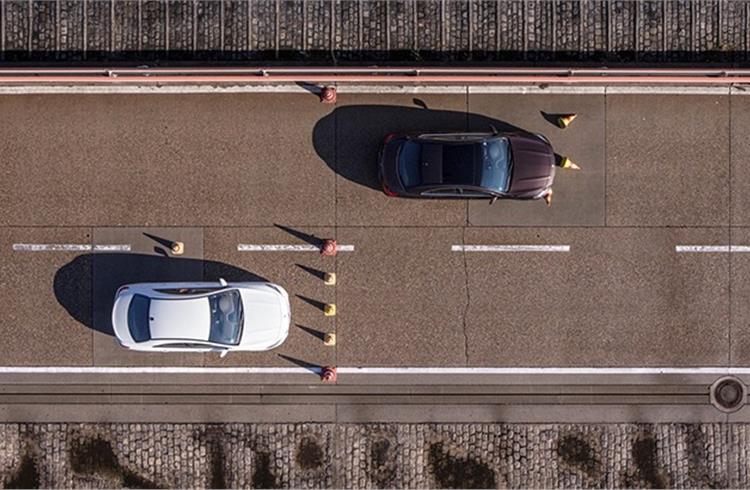 The car with the fake brake pads (above in the picture) has a significantly longer braking distance.