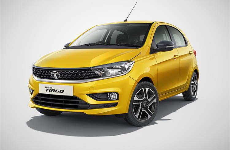 Tata Tiago gets AMT option in the form of the XTA, which is priced at Rs 599,000 (ex-showroom Delhi). 