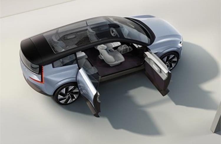 In the Concept Recharge, the designers have been able to evolve the car's proportions to increase interior space while also improving aerodynamic efficiency.