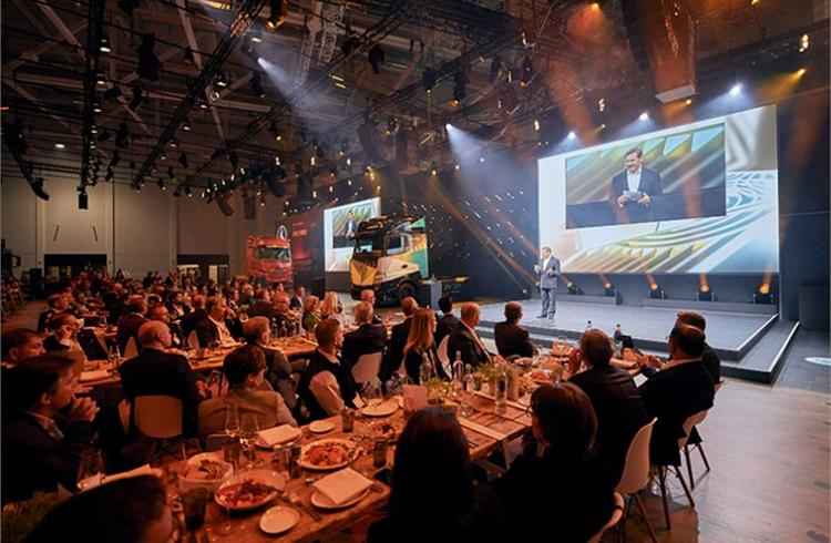 Marcus Schoenenberg, Head of Global Procurement Daimler Truck, presented the awards in front of more than 300 international guests, including strategic partners and key suppliers..