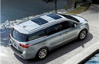 Kia’s luxurious Carnival MPV receives 1,410 bookings on first day