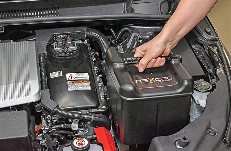 The Nexcel system can reduce the time required for an oil change to just around 90 seconds