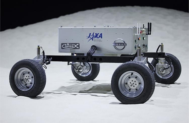 Nissan unveils AWD lunar rover prototype