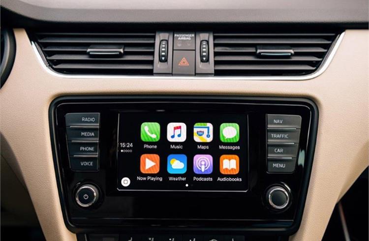 Stopping distances, lane control and response to external stimuli all got worse with the use of Android Auto and Apple CarPlay, says IAM RoadSmart study.
