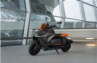 In particular, the inverter for the BMW CE 04 electric scooter delivers 43.5 kW peak at nominal voltage of 145 Volt, with full performance (300 Ampere rms) in the 115-175 Volt range. 